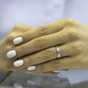 arany-noi-ferfi-karikagyuru-jegygyuru-hazassagi-gyuru-sty-a964